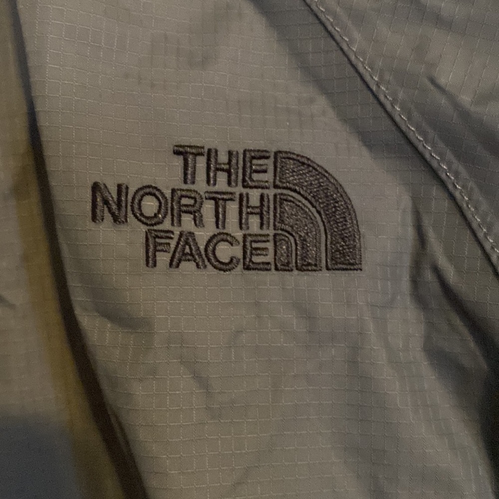North Face Rain Jacket Size S - Picture 8 of 10
